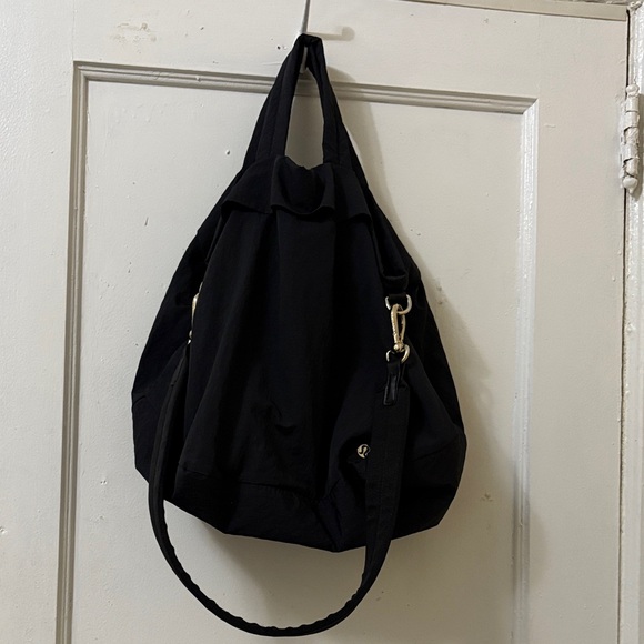lululemon athletica Handbags - Elegant Black Women's Bag